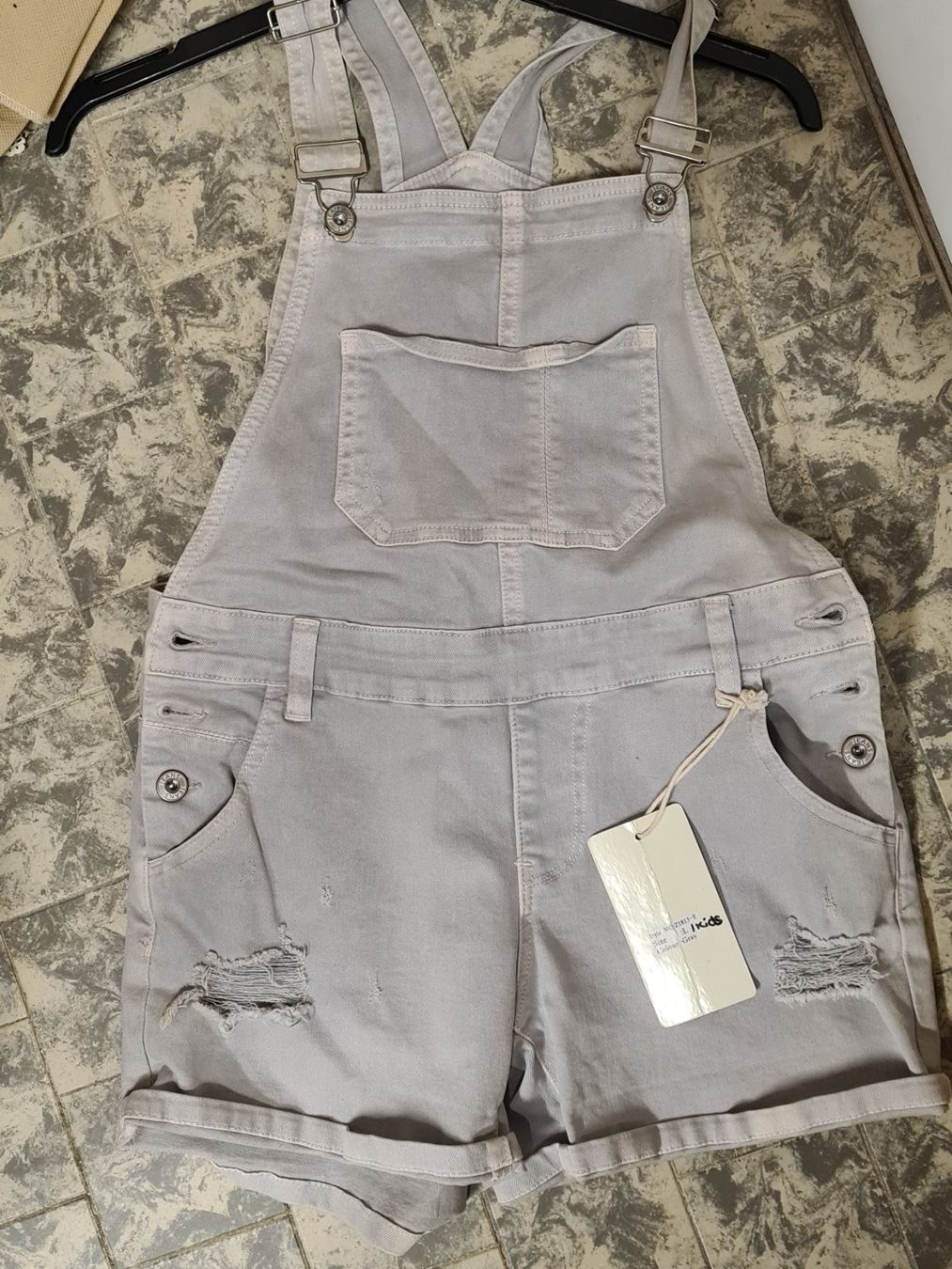 Pantaloni: Jeans Latz Shorts ca. 164 – Usato da Amriswil venduto da used2use 1
