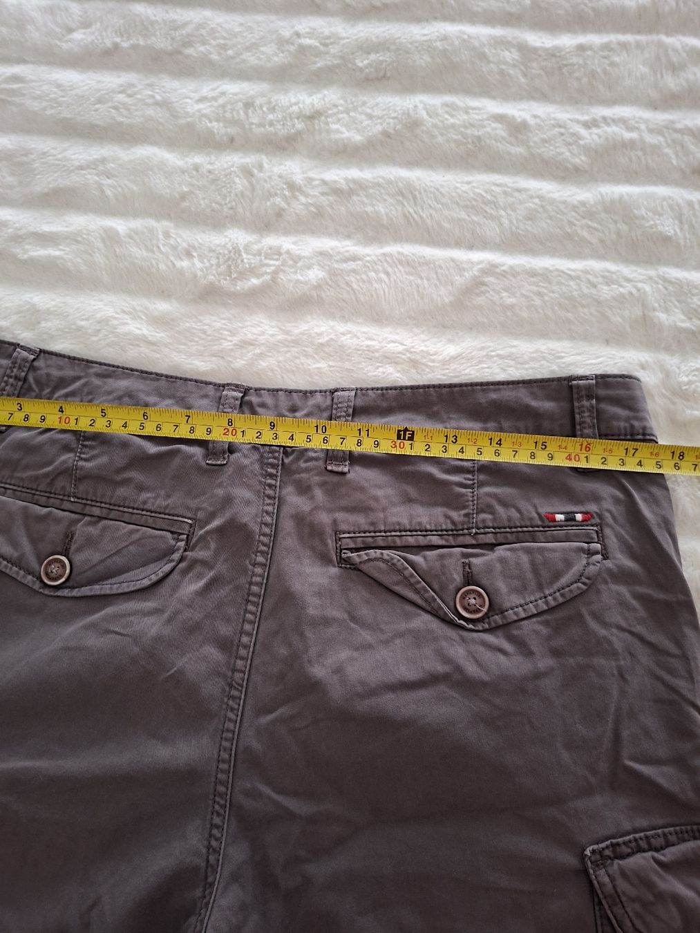 Napapijri Pantaloni: Short Napapijri, taille 33, – Usato da Renens VD venduto da ser_j2fn 1
