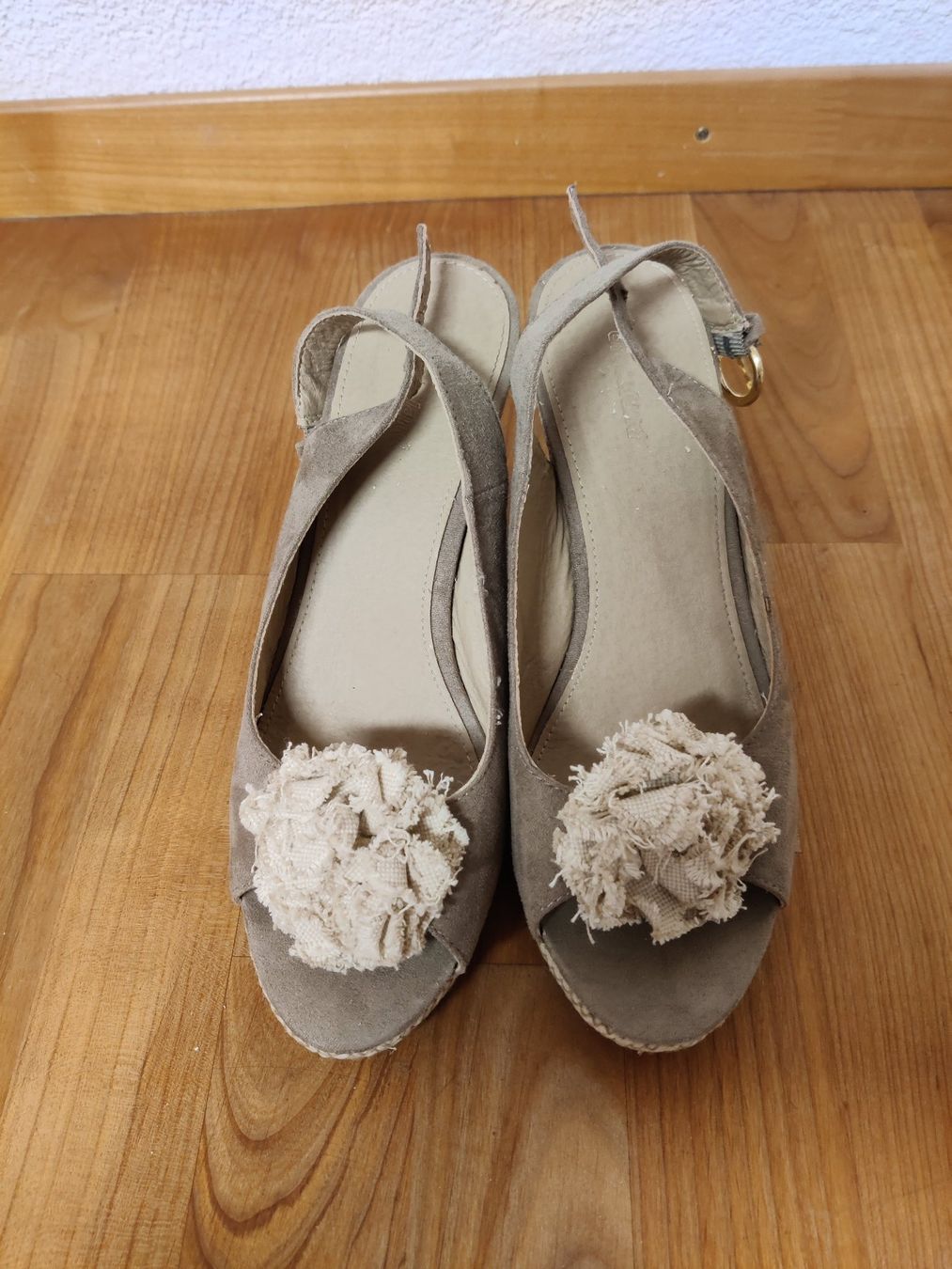 Scarpe da donna: Bequeme Wedge Heels, Gr. 39-40 – Usato da Birmensdorf ZH venduto da Nebuliane 2