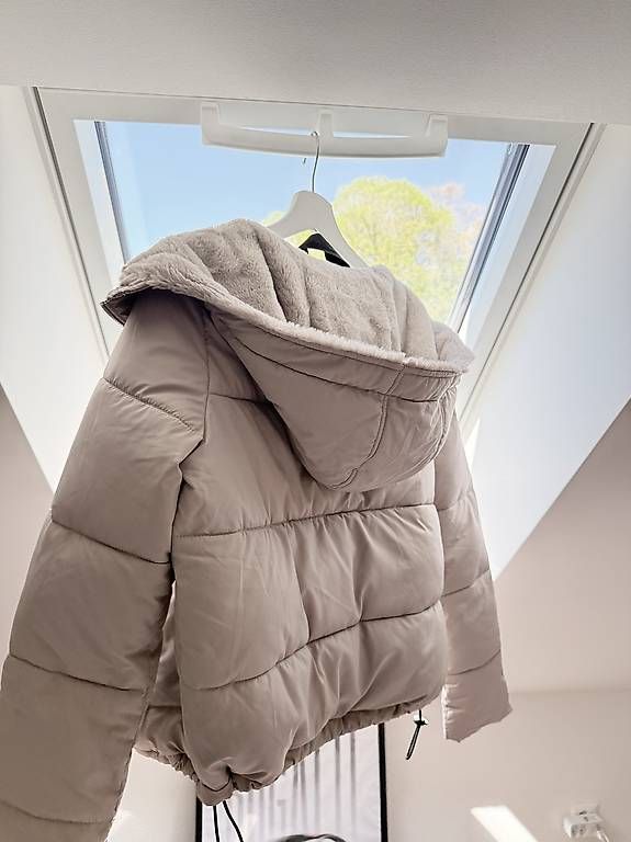 Giacche: Beige Hollister Jacke S – Usato da Arlesheim venduto da schoop. 1