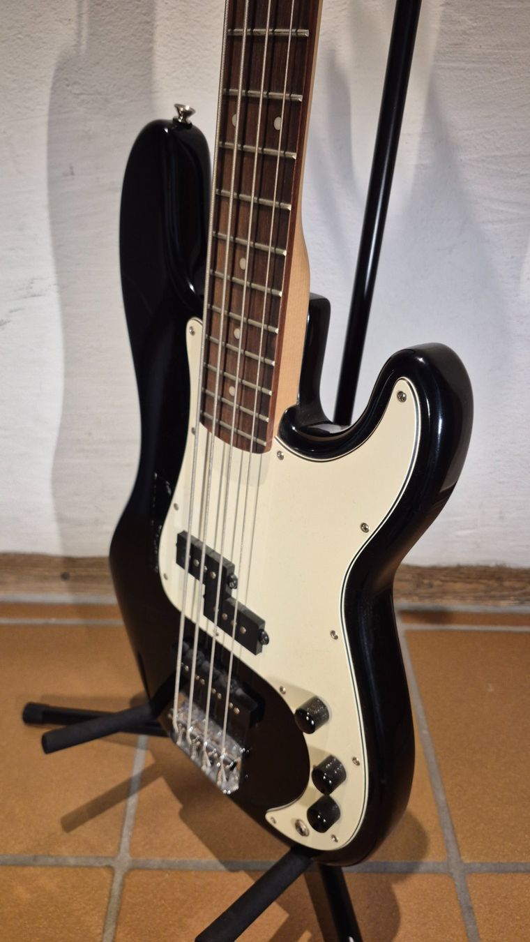 Cort Strumenti musicali: E-Bass Cort – Usato da Winterthur venduto da NorrSydGuitars 6