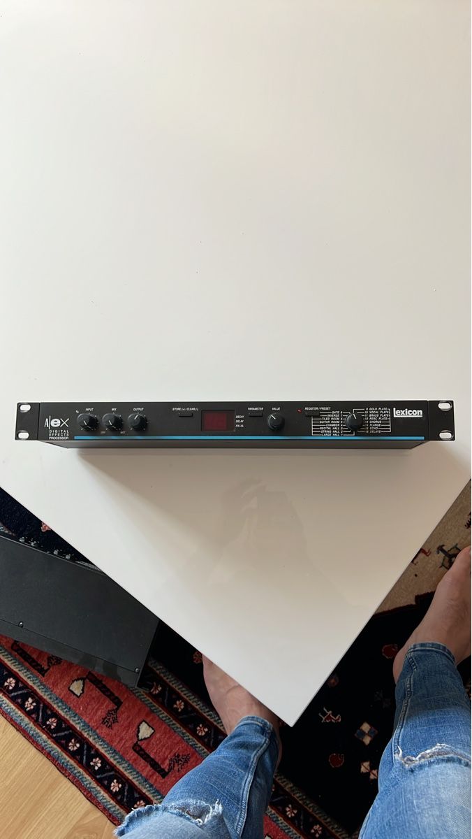 Lexicon Mischpulte: Lexicon Alex Digital Effects Processor - Top Zustand! – Gebraucht aus Luzern von Virus-Sounds