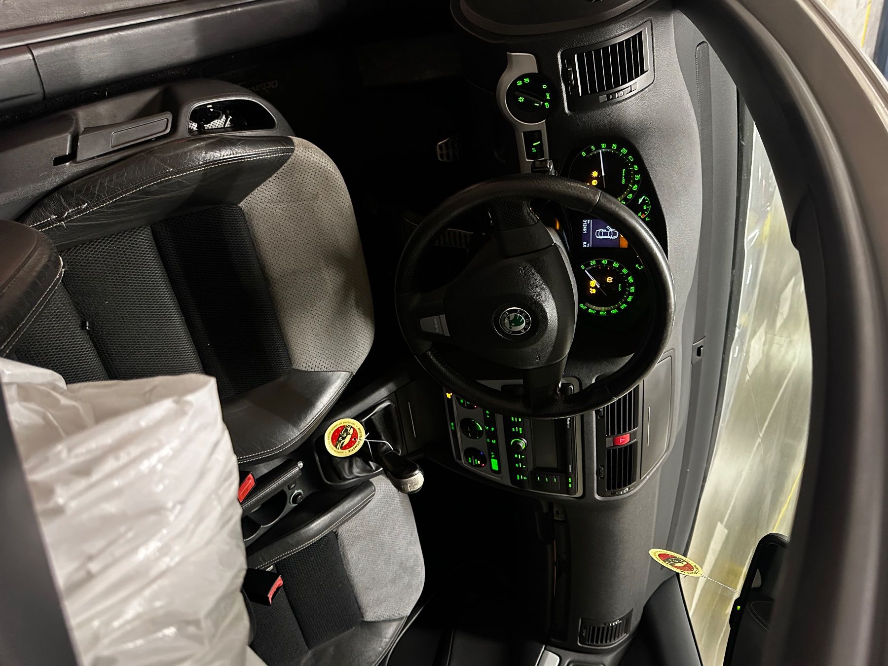 Skoda Automobili: Skoda Octavi 2.0 RS – Usato da Sevelen venduto da Transporter3 4