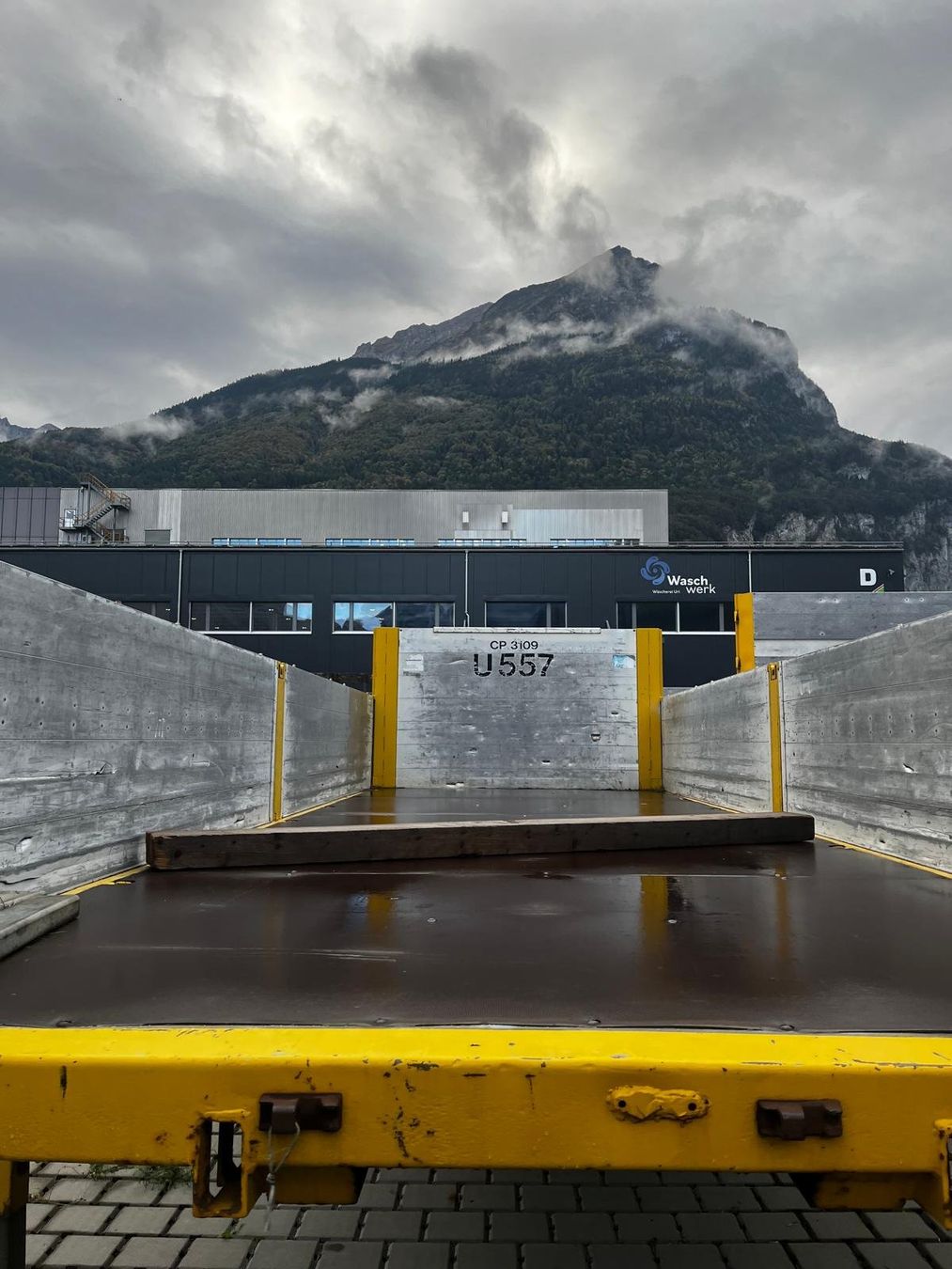 Contenitori edile: Wechselpritsche/ Wechselbrücke – Usato da Schattdorf venduto da ZGR_TRSP 2