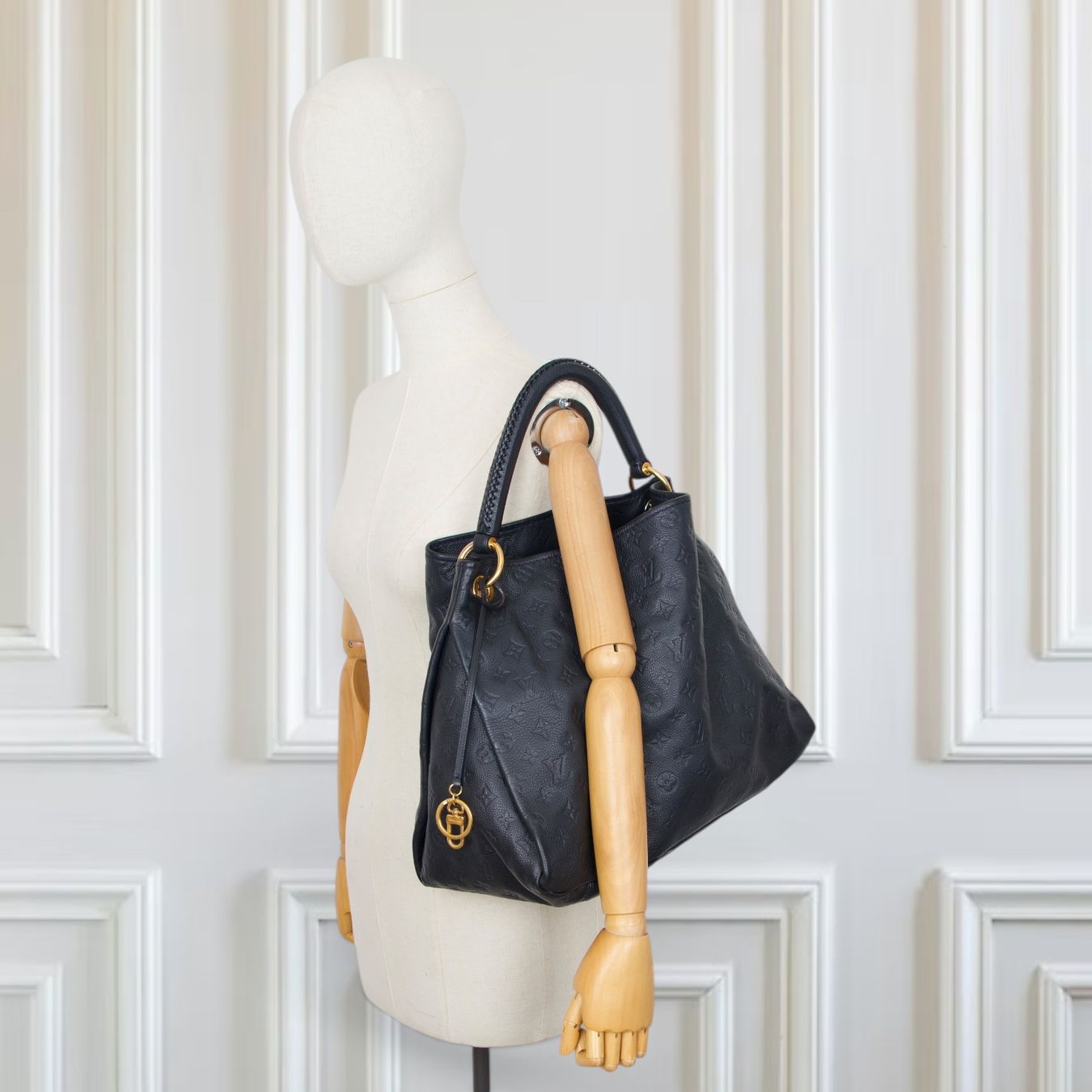 Louis Vuitton Taschen für Damen: Louis Vuitton Artsy empreinte Infini – Gebraucht aus Binningen von Designerlabels 1