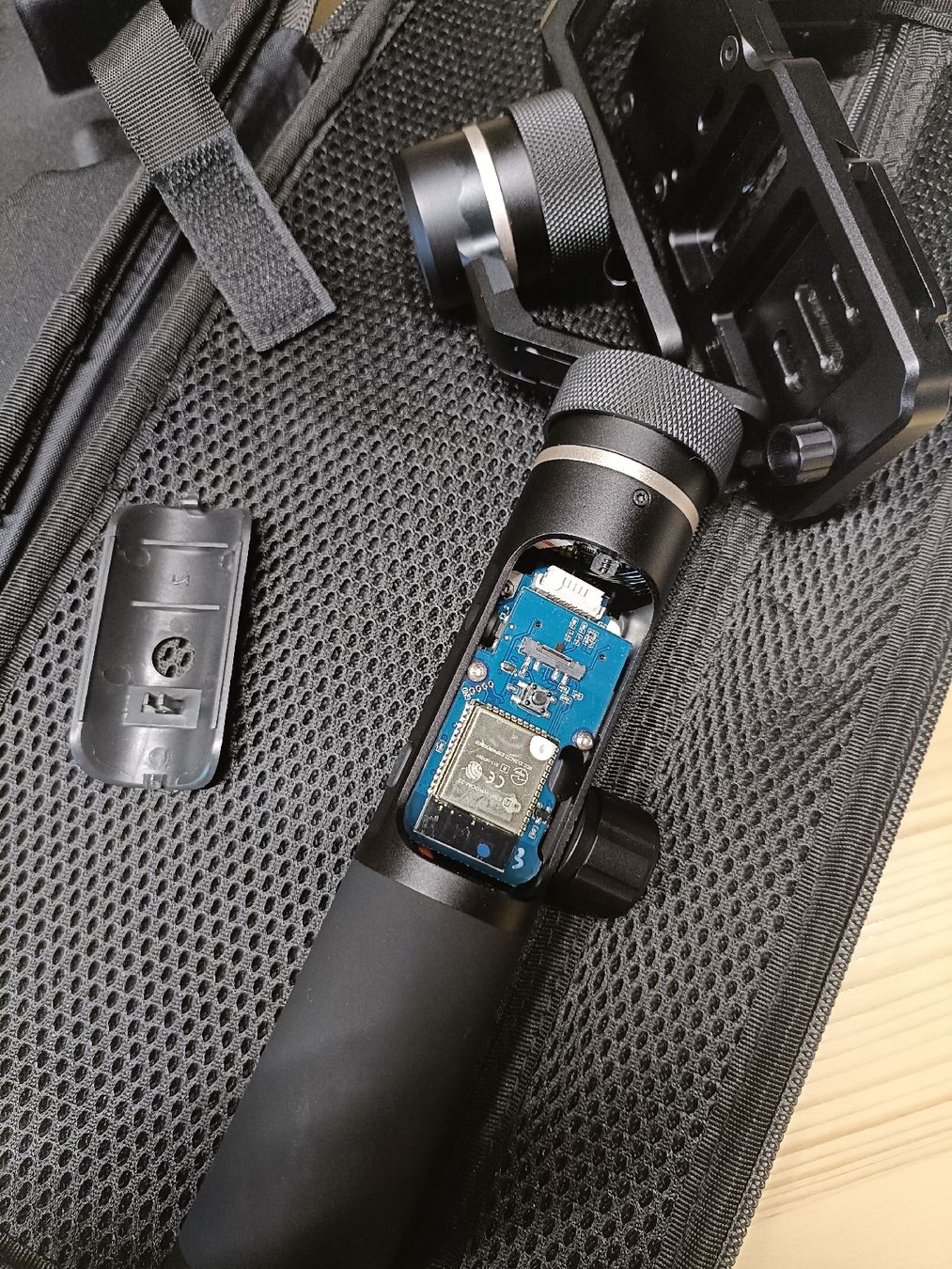 Feiyu Tech Trépieds & Accessoires: Feiyu Tech G6 Plus Gimbal mit Tasche, DEFEKT – Défectueux à Oberrüti par HESL 1