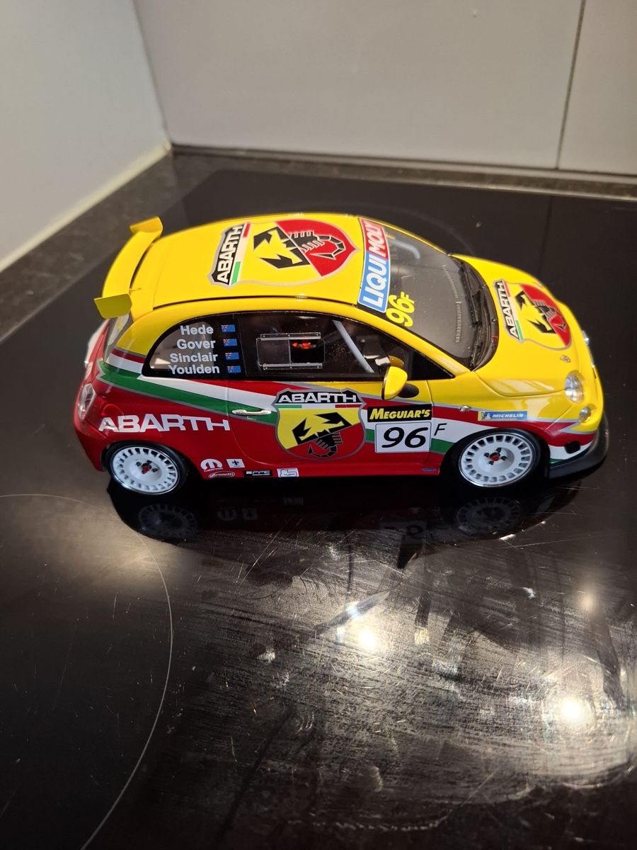 Fiat Modellini d'auto: Fiat Abarth 595 1/18 – Nuovo (secondo la descrizione) da Gampelen venduto da ste_r6hj 1