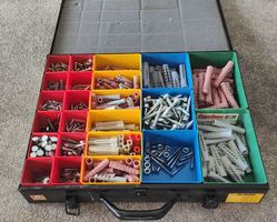 Sortimentskasten Schrauben & Dübel