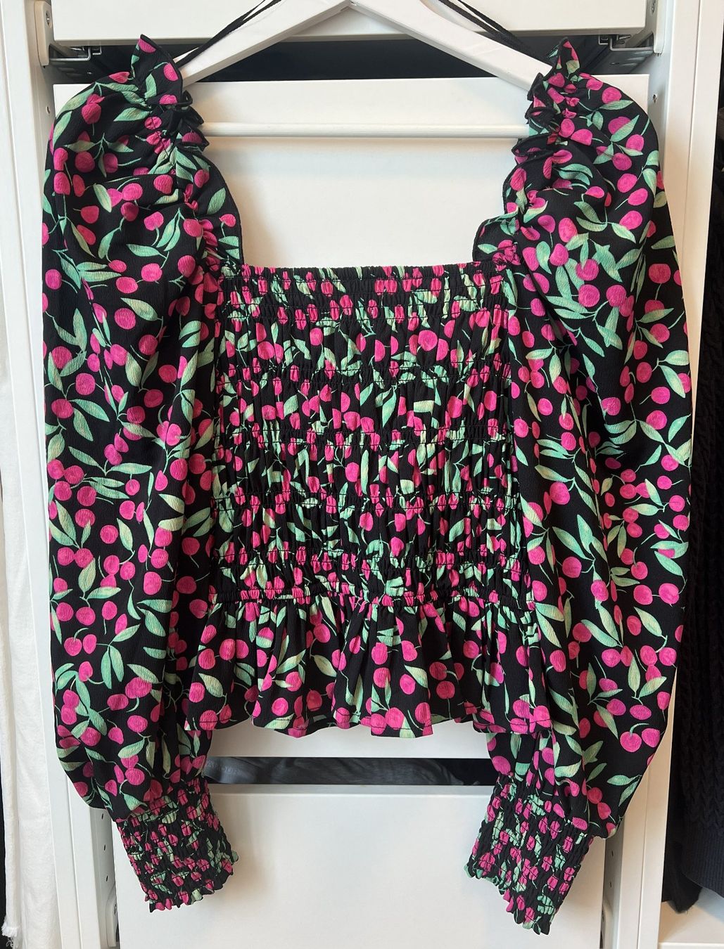 Bershka Top: BERSHKA Blumen-Top – Nuovo (secondo la descrizione) da Bülach venduto da deinmica 3