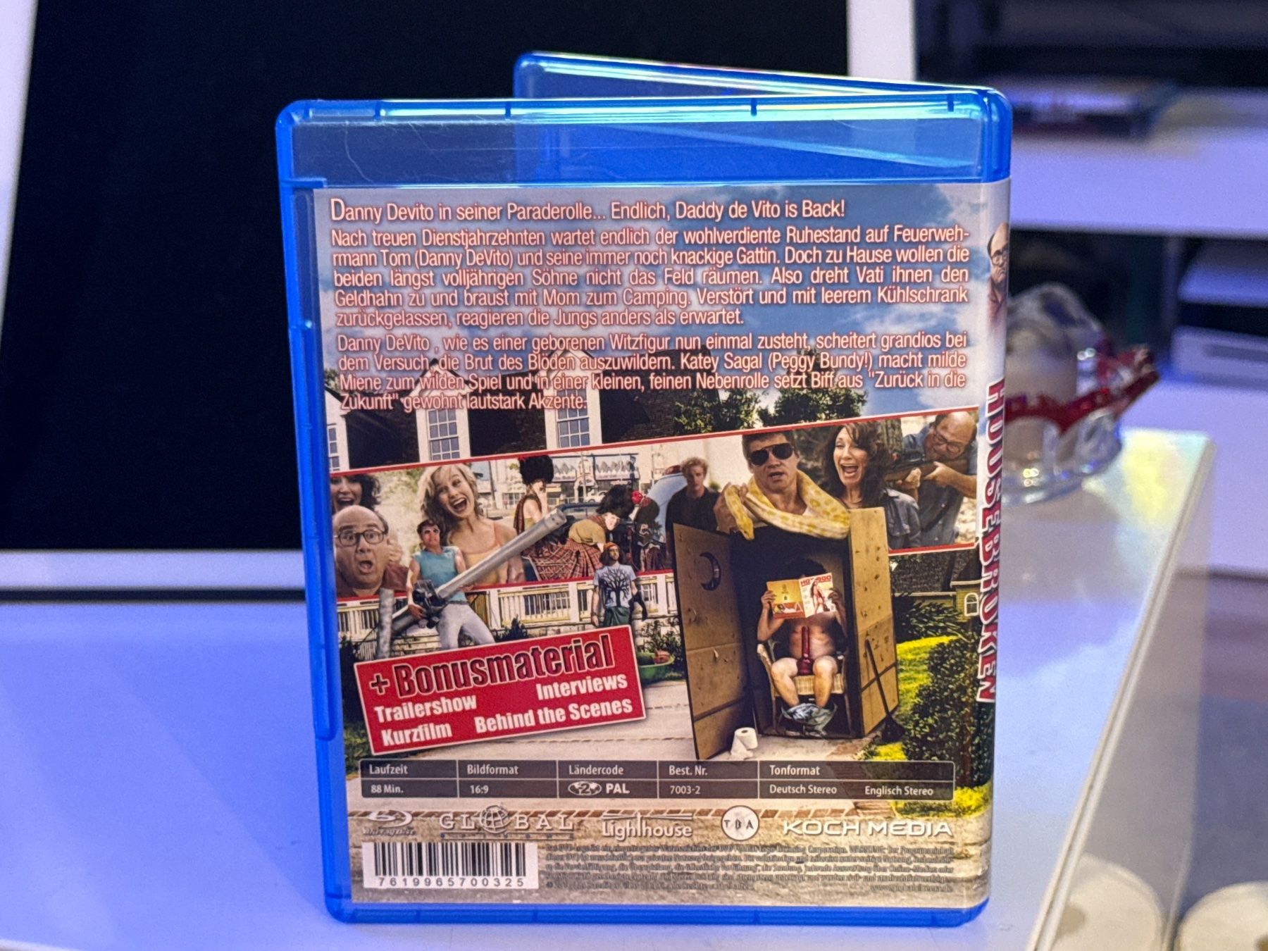 Tutti i DVDs: Housebroken - Daddy DeVito is Back Vergriffen – Nuovo (secondo la descrizione) da Allschwil venduto da meeresperle 1