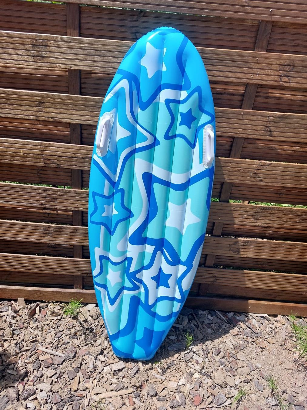 Salvagente: Planche gonflable été, design étoiles bleues, comme neuf – Usato da Mont-sur-Lausanne venduto da ane_pgq6