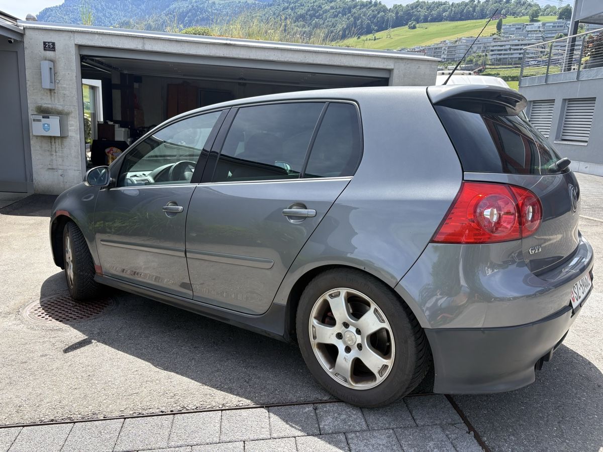 VW Automobili: VW Golf GTI – Usato da Immensee venduto da susanntravanti 3