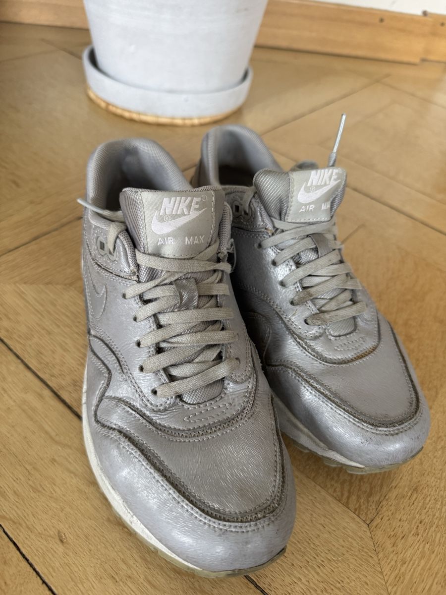 Nike Scarpe da donna: NIKE AIR MAX 1 Silver Women – Usato da Bern venduto da Jasminp90