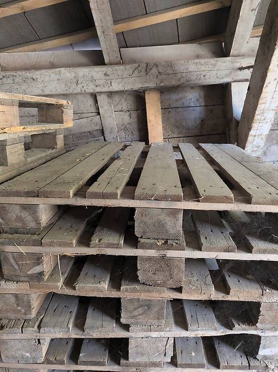 Palettes: Paletten – D'occasion à Oschwand par noe_2h6m