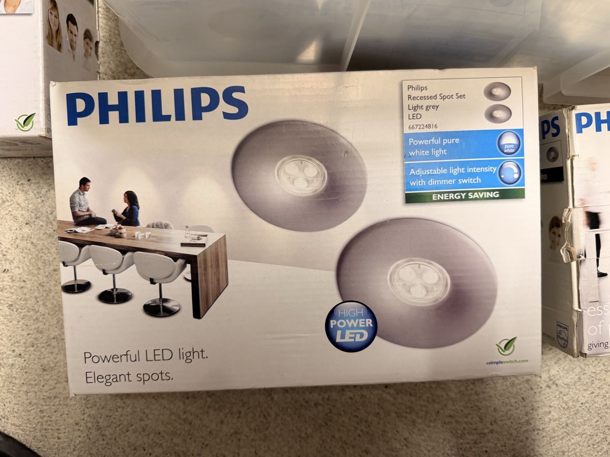 Philips Lampadari & plafoniere: Philips LED Einbaustrahler Ledino Set 14 Stk. – Nuovo (secondo la descrizione) da Zürich venduto da SwissBiker24 1