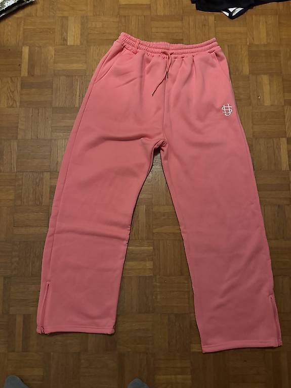 Hosen: Training rose  – Gebraucht aus Morges von bir_9rsr