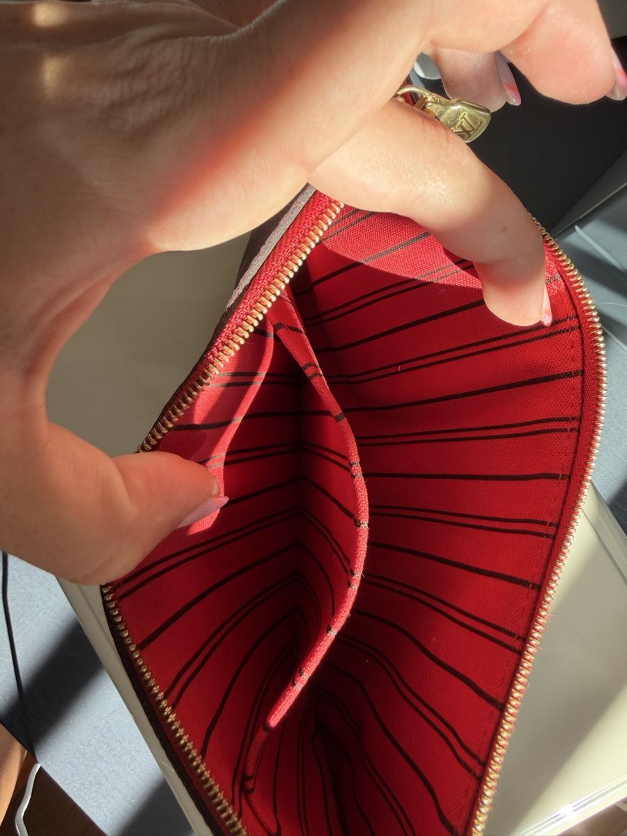 Louis Vuitton Sacs femmes: Louis Vuitton Neverfull Pochette Monogram – Neuf (Voir description) à Wolfhausen par leaze 2