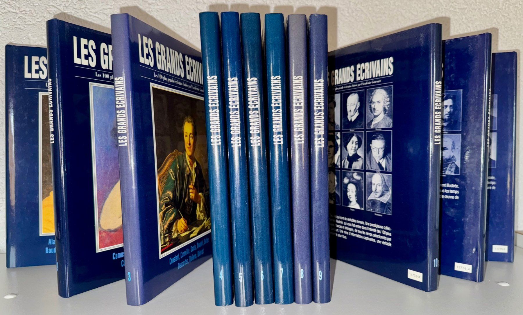 Libri: Collection en 12 volumes  "Les Grands Écrivains" – Usato da Colombier NE venduto da ger_5g56
