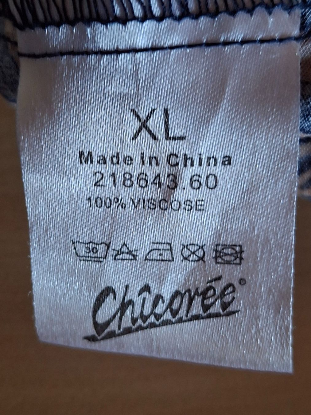Vestiti: Robe taille XL marque Chicorée – Usato da Villiers venduto da san_jn5w 6
