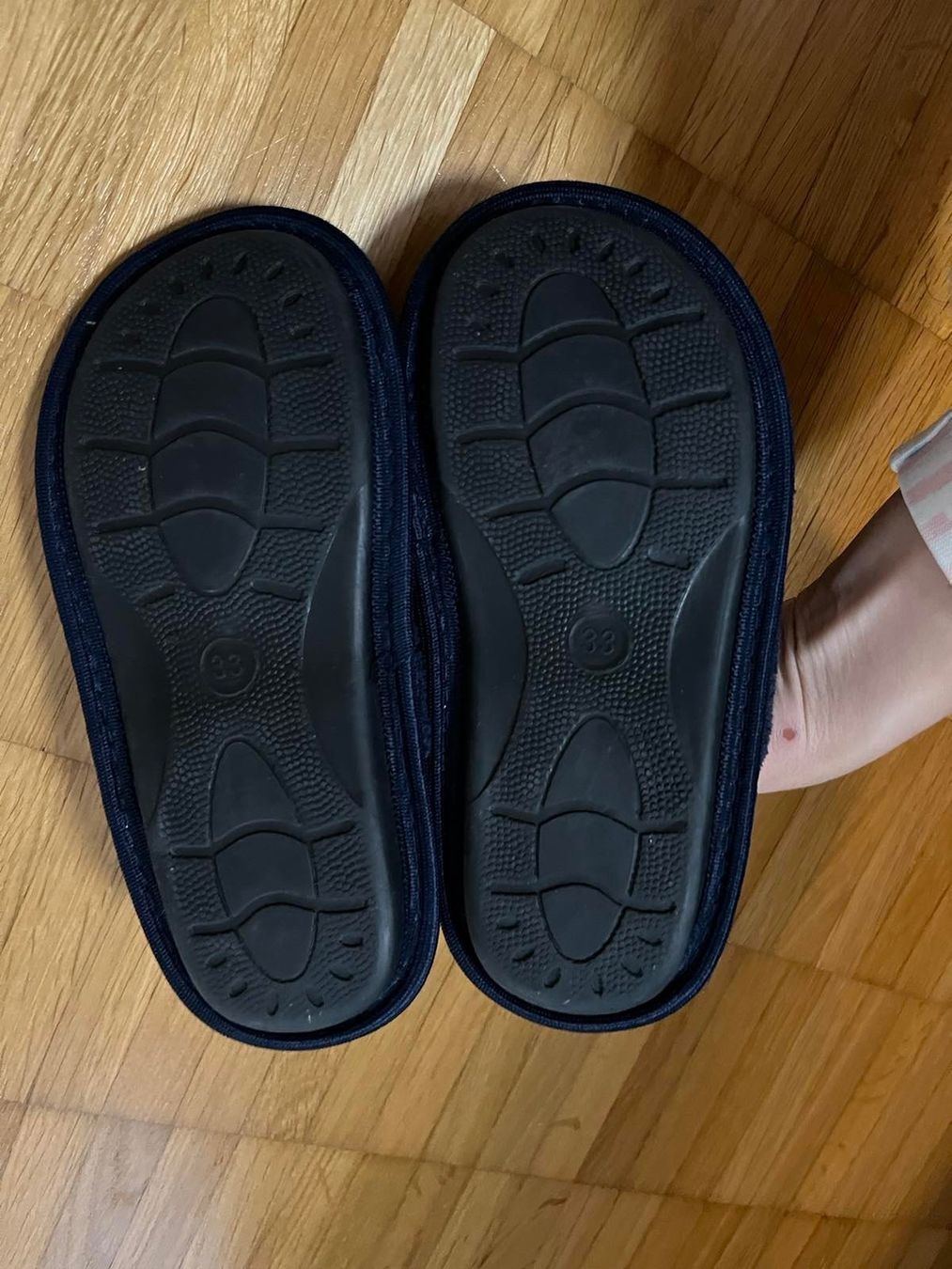 Scarpe per ragazzi: Hausschuhe Gr. 33 – Usato da Jona venduto da Good_luck1_ 5