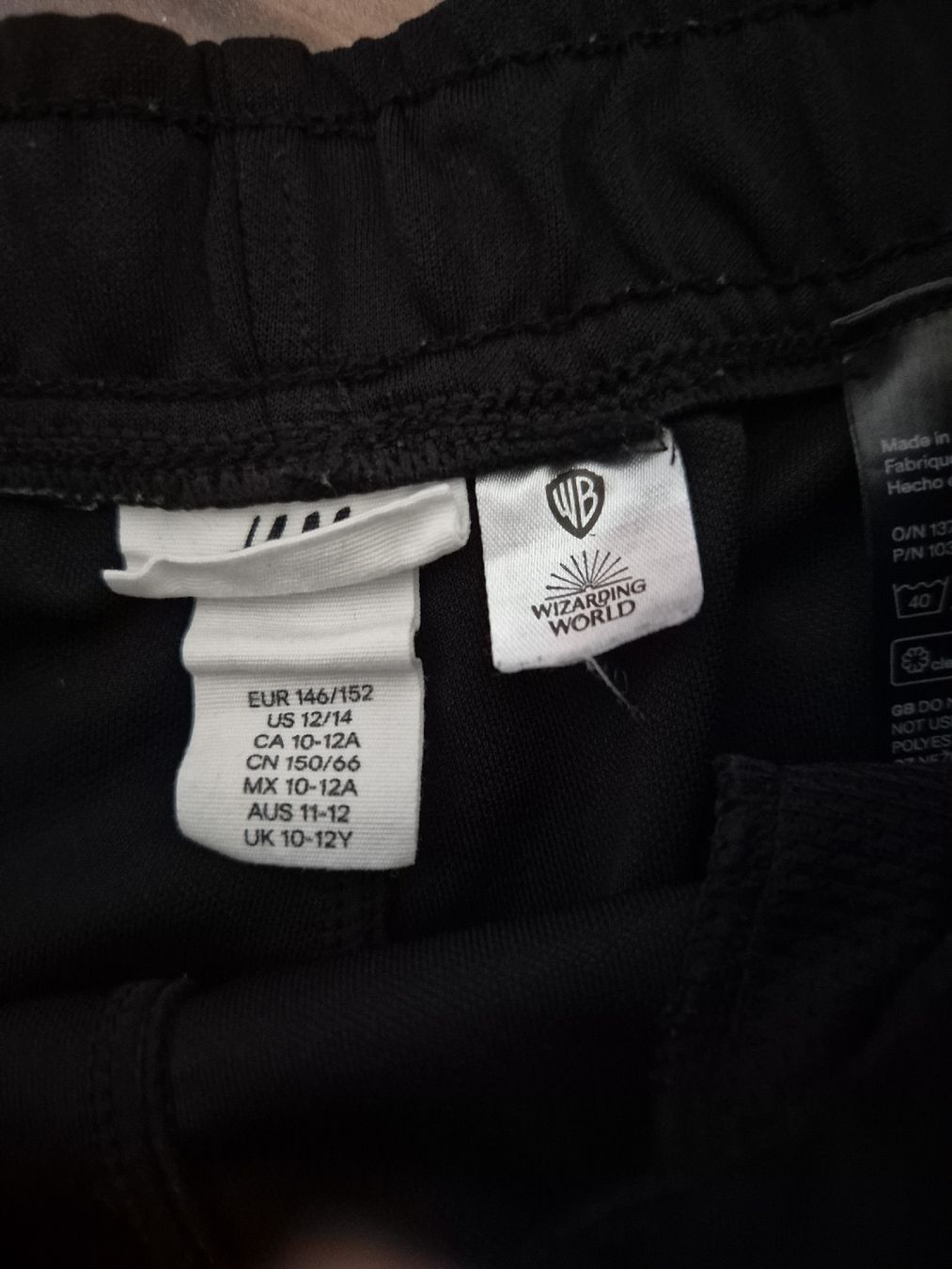 H&M Pantaloni: Trainerhose Hogwarts Gr. 146-152 – Usato da Therwil venduto da Twista11 1
