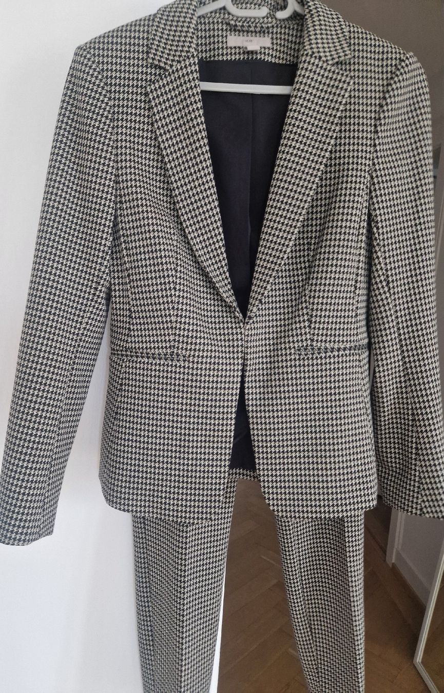 H&M Completi & Tailleur: Hosenanzug in 36 – Nuovo (secondo la descrizione) da Küsnacht ZH venduto da 2011_ 3