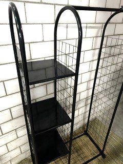 Garderobe: +  sChwArZe  MeTaLL RoLLgArDerObe  + – Gebraucht aus Winkel von zeho 1