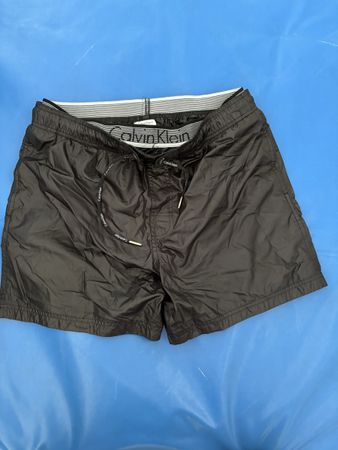 Calvin Klein Schwimmshorts. Glänzend. Grösse M