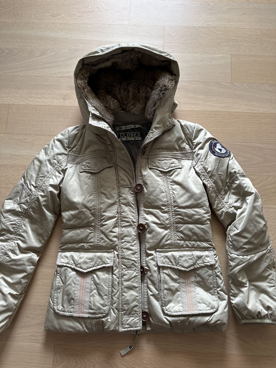 Closed Giacche: *Neu* Closed Downenjacke mit Pelz – Nuovo (secondo la descrizione) da Uster venduto da Ninii003 1