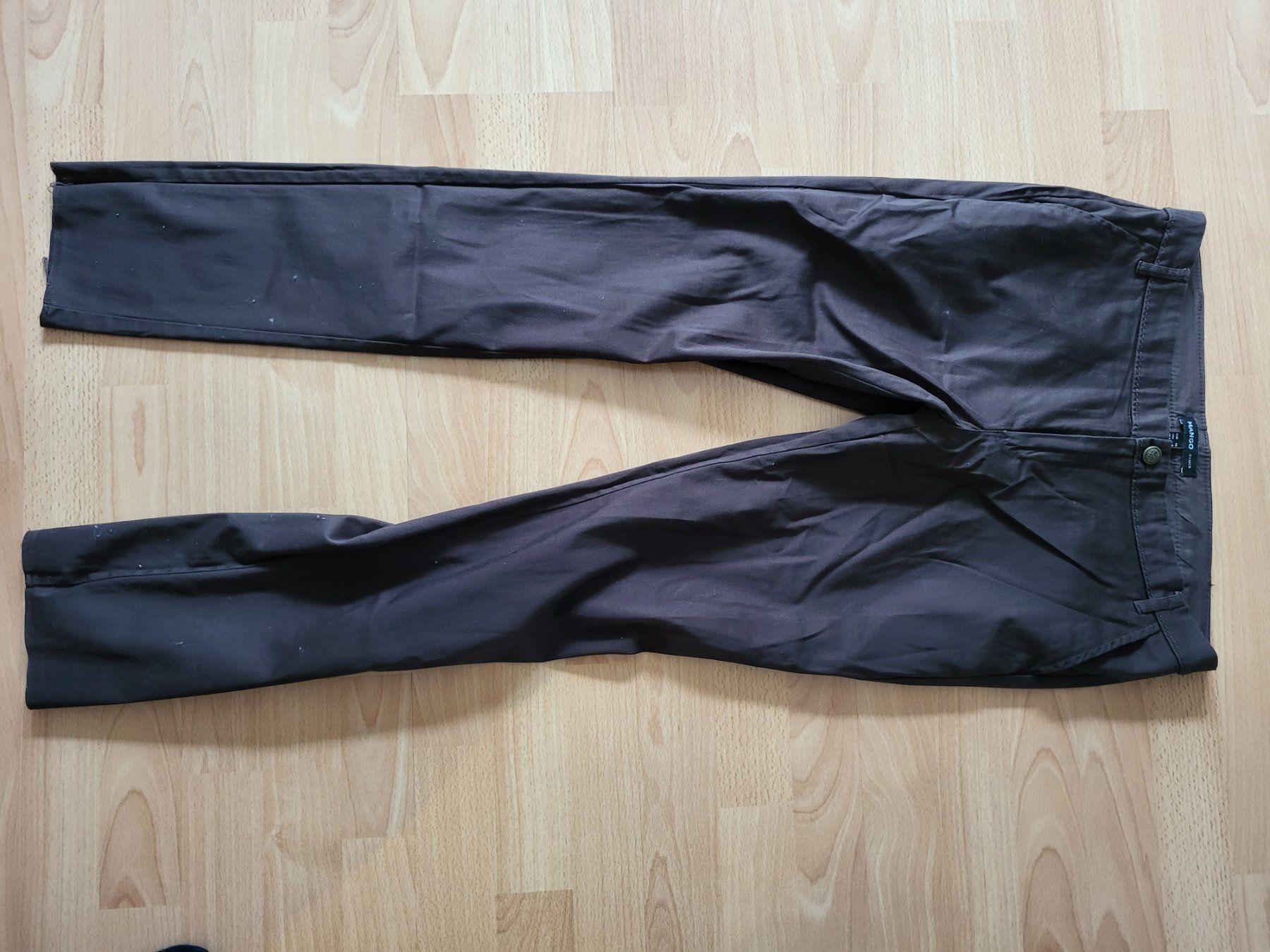 Pantaloni: Mango Damen Stoffhose Gr. 40 – Usato da Felben-Wellhausen venduto da Brummbaer90