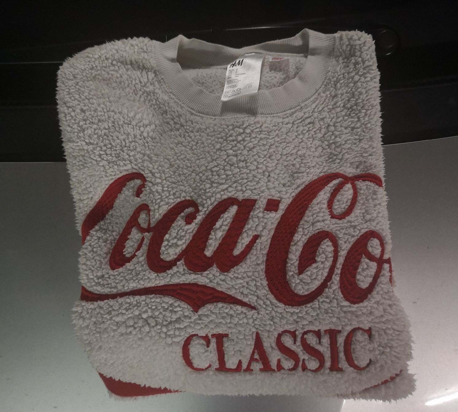 H&M Pullover & Sweatshirts: Pull Coca-Cola – Gebraucht aus Conthey von Cathlouz 3
