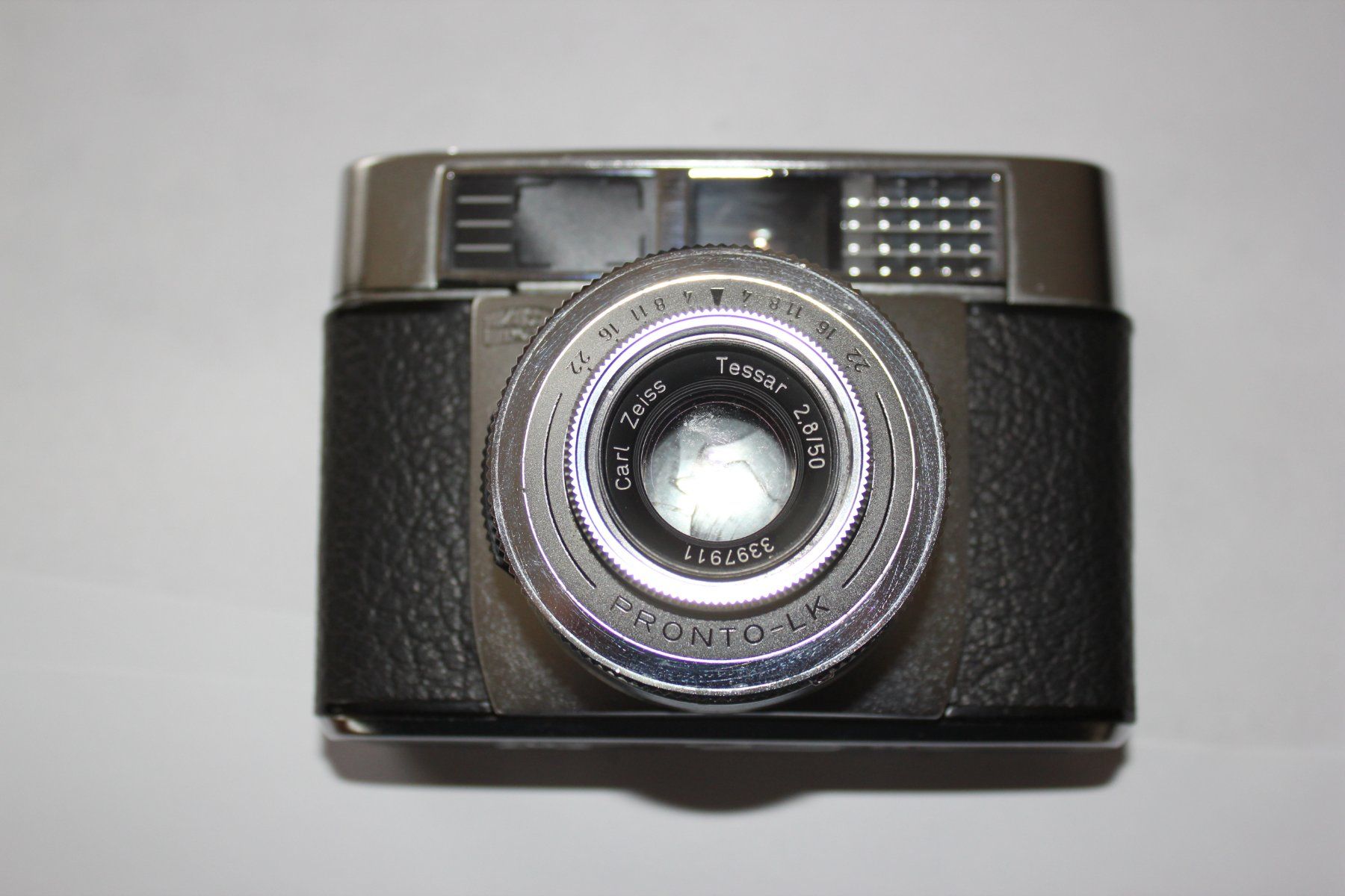 Zeiss Fotocamera: Zeiss Ikon Contessa LK – Usato da Reinach AG venduto da hispo 1