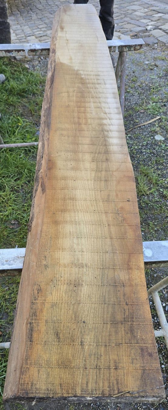 Holzartikel: Altes Holzbrett  – Gebraucht aus Rorschacherberg von snOOpydOg11