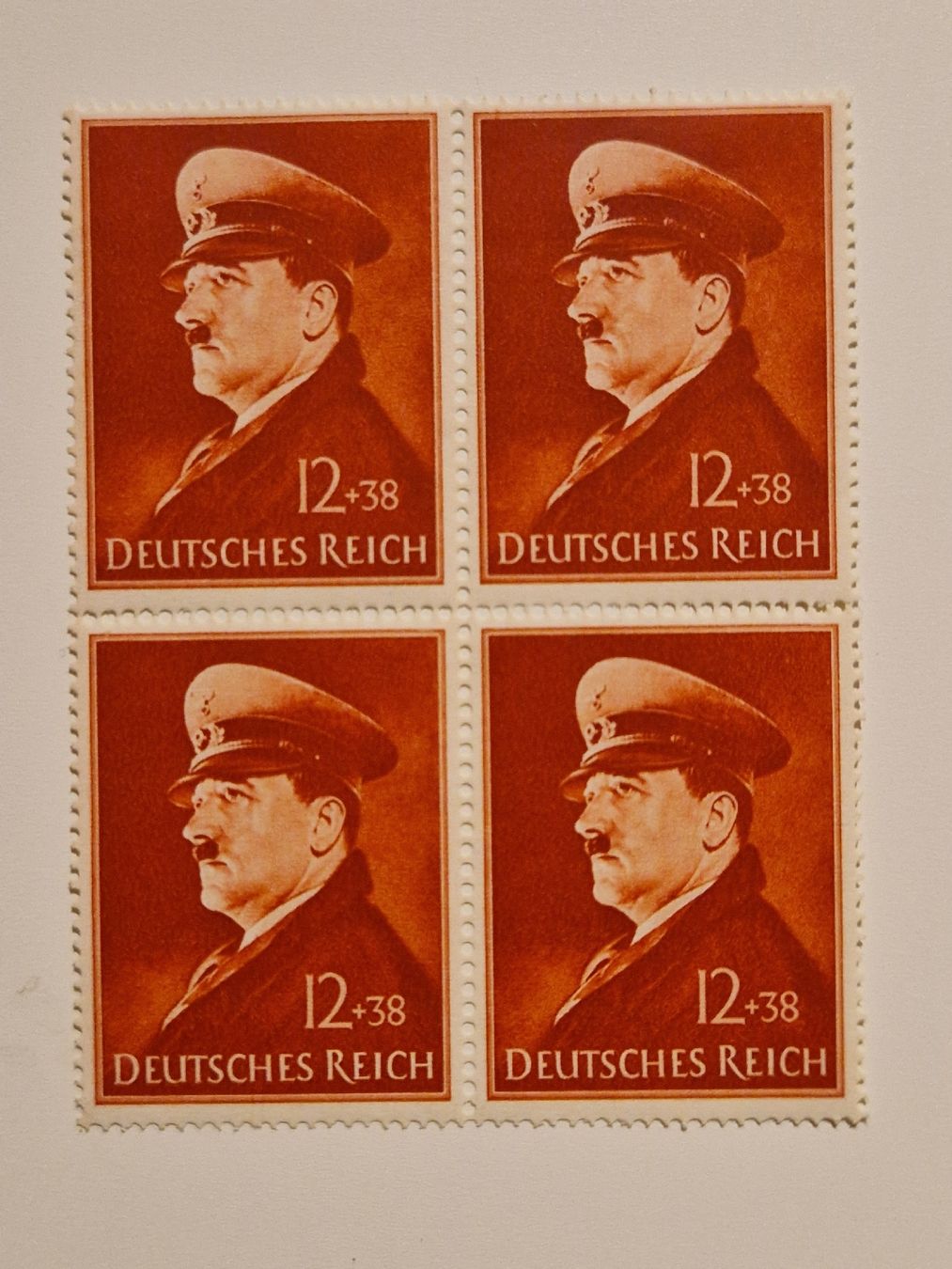 Tous les timbres: Deutsches Reich Briefmarken Adolf Hitler Block postfrisch – Neuf (Voir description) à St. Gallen par Enrico_SG