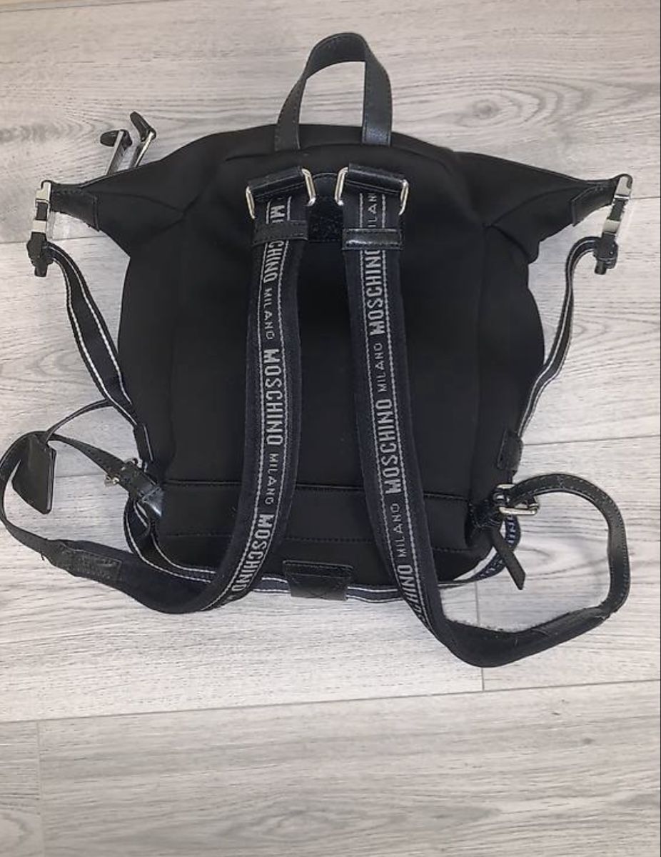 Moschino Sacs à dos: Moschino Rucksack – D'occasion à Wangen b. Olten par ha_kadr 1
