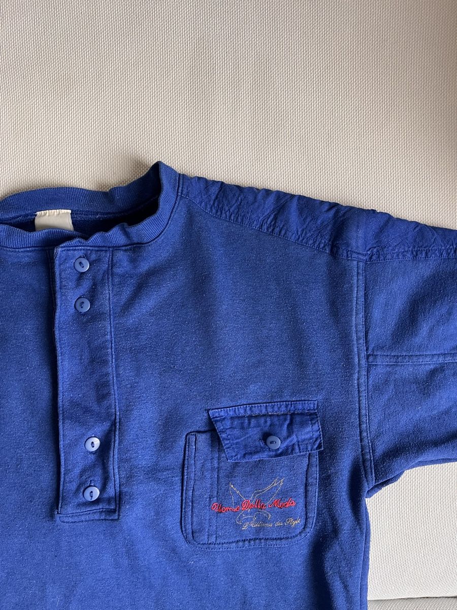 Pulls & Sweat-shirts: Blaues vintage Sweatshirt, ca. Gr. M – D'occasion à St.Gallen par Nora-Leonie