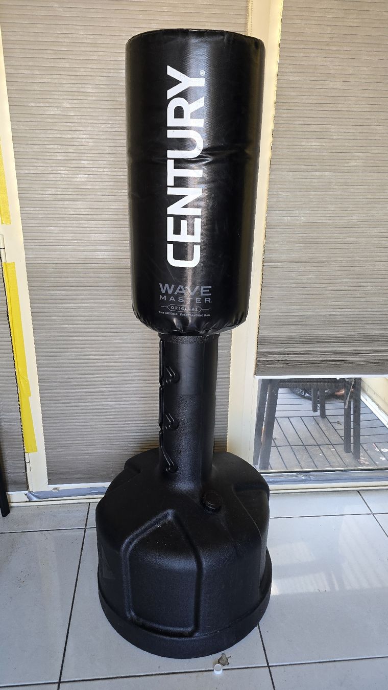 Sacchi da boxe: Sac de frappe. – Usato da Estavayer-Le-Lac venduto da zazadavidson