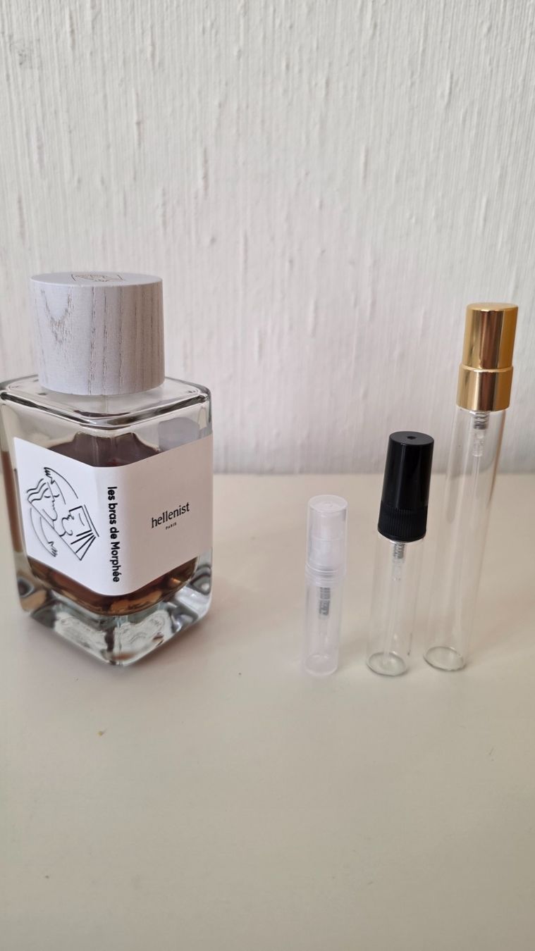 Profumi & Eau de Toilette: Decant Les Bras de Morphée - Hellenist – Usato da Lausanne venduto da Andonia