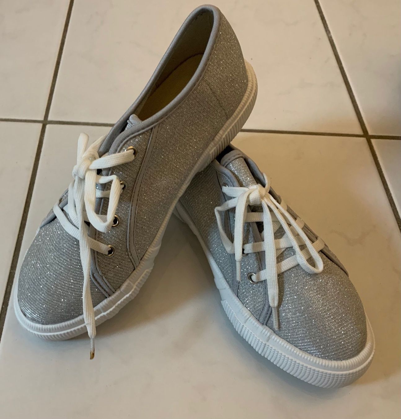 Damenschuhe: Neue Freitzeit Damenschuhe, Grösse 37 – Neu (gemäss Beschreibung) aus Zollikerberg von Jvac2