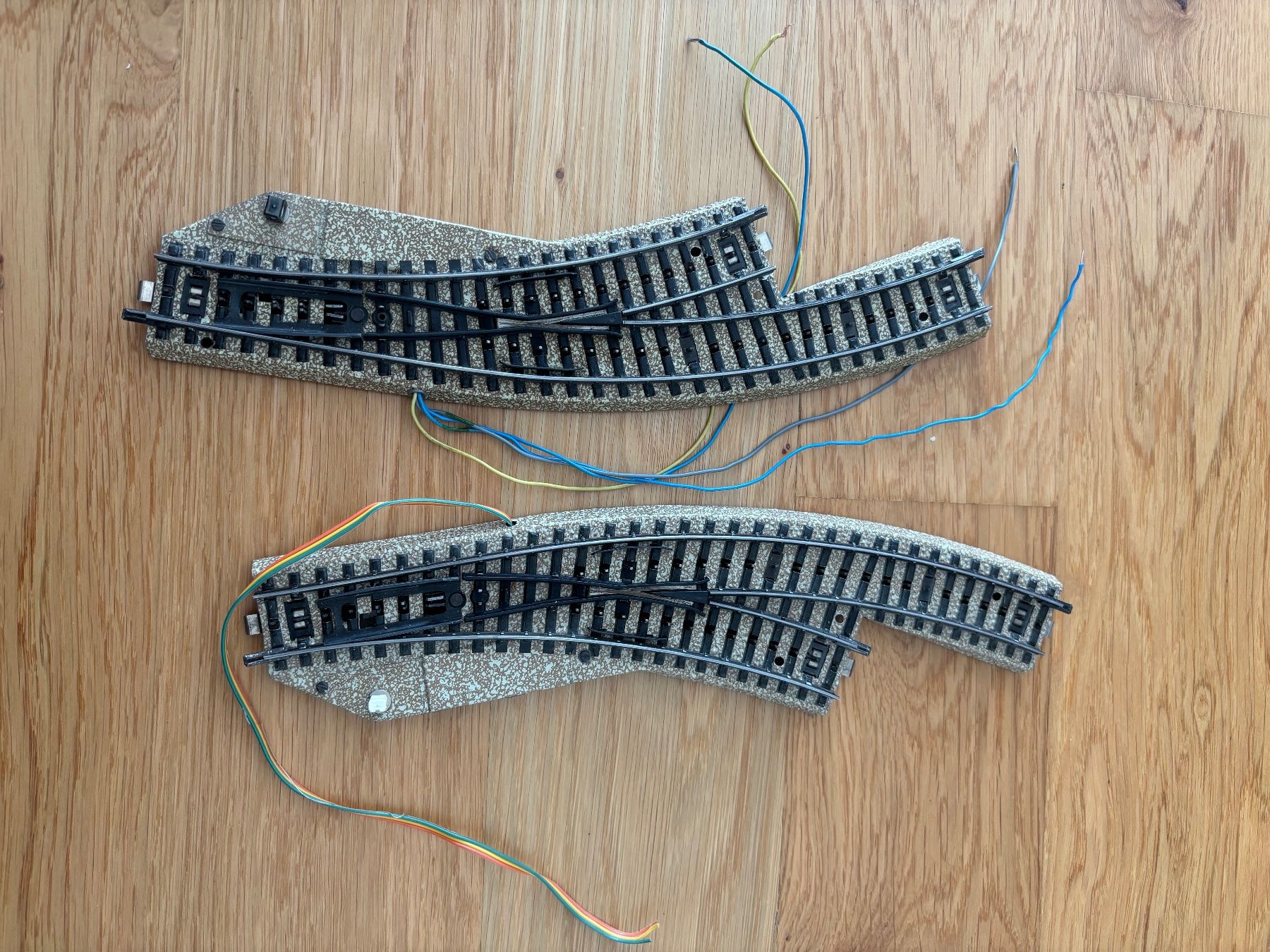 Märklin Modellini di ferrovie: M-Gleis Weichenpaar - Märklin 5141 & 5142 – Usato da Bremgarten AG venduto da Trombone98