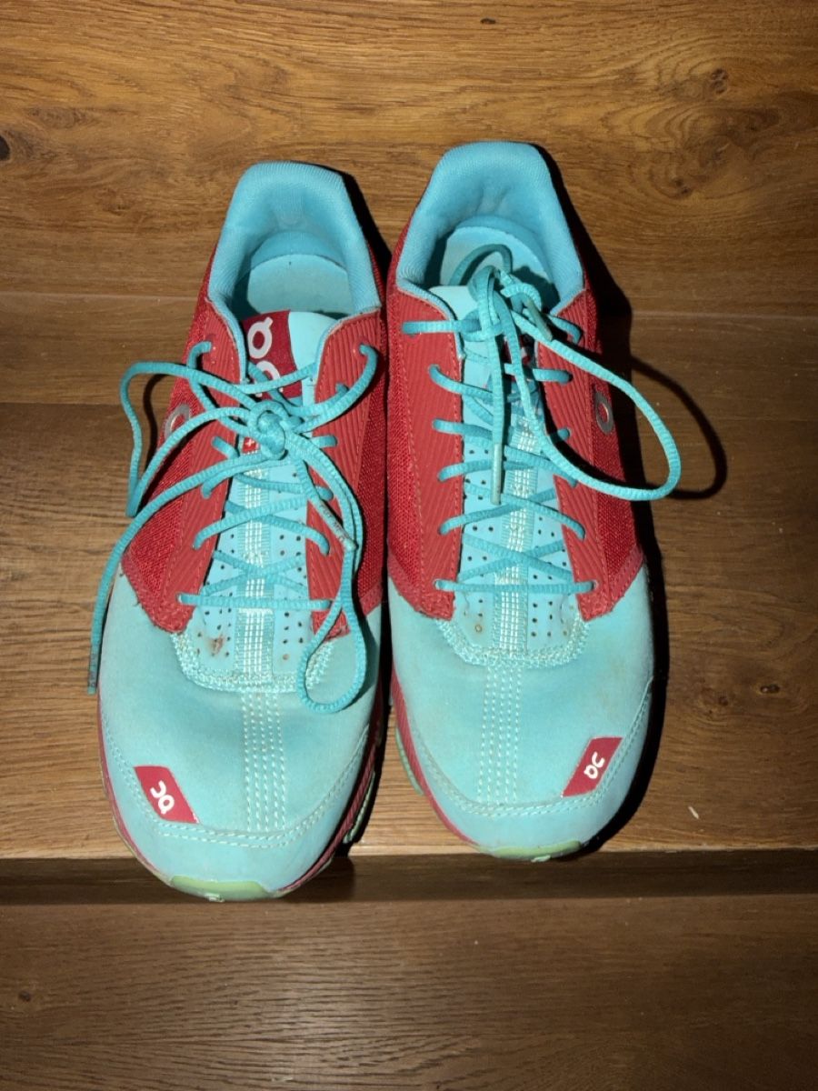 On Scarpe da donna: On Cloudrunner Damen Laufschuhe, Grösse 39 – Usato da Birmensdorf ZH venduto da PolzerJ1