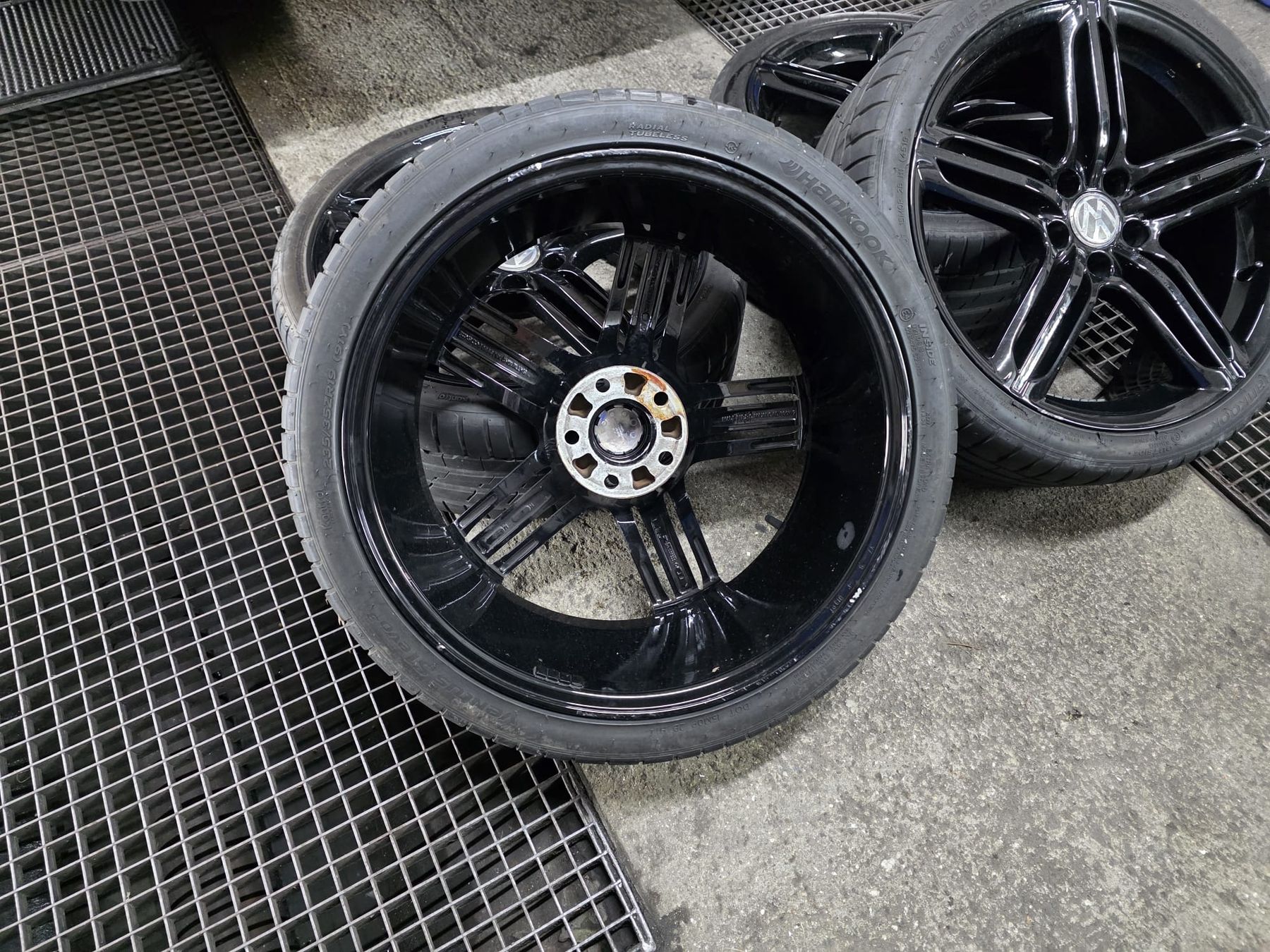 Pneumatici & Ruote complete: VW Komletträder 19 Zoll – Usato da Hombrechtikon venduto da apa_9pxh 2