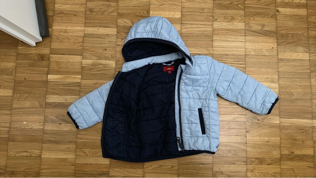 S.Oliver Giacche & Cappotti: s.Oliver Kinder Steppjacke 80 blau gebraucht – Usato da Weinfelden venduto da windShadow