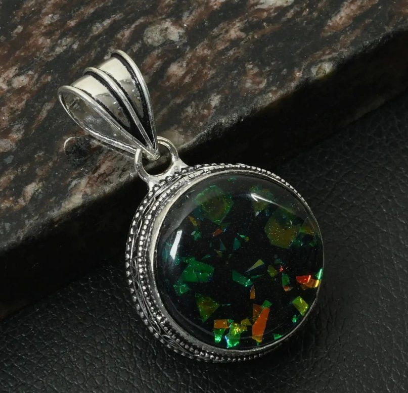 Pietre preziose: Doublet Opal Gemstone Handmade Antique Design Pendant – Nuovo (secondo la descrizione) da Laupersdorf venduto da J69T
