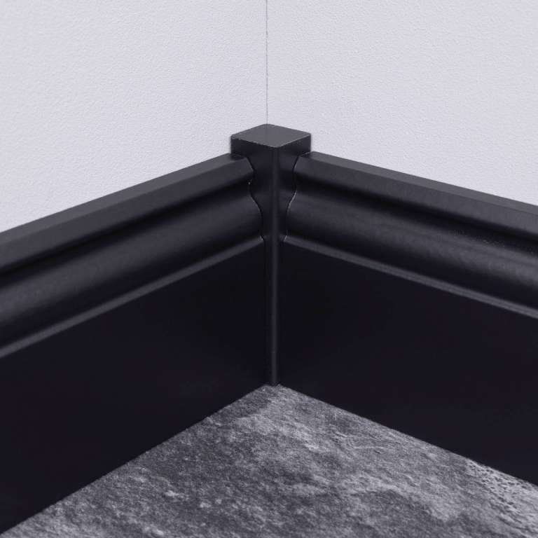 Articoli in legno: Sockelleiste schwarz 8cm – Nuovo e nell'imballaggio originale da Meilen venduto da Schurik 1