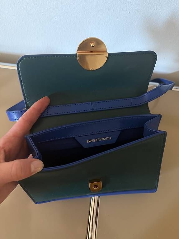 Armani Taschen für Damen: ARMANI Crossbody Bag – Gebraucht aus Zürich von jana_lorena 2