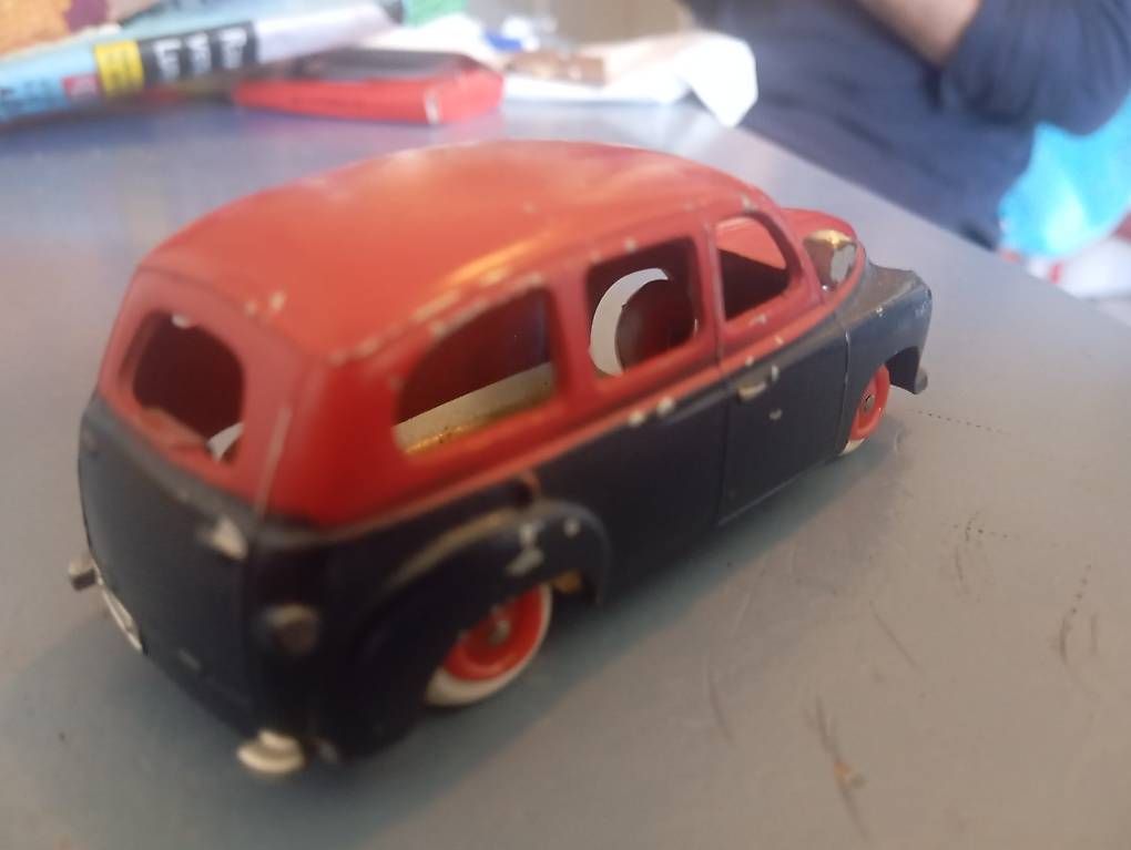 Renault Modellautos: Taxi Renault – Gebraucht aus Basel von Petergunn 3