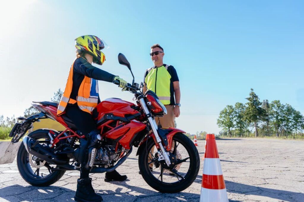Altro: Kurventraining mit Motorrad – Usato da Volketswil venduto da ser_t6c5