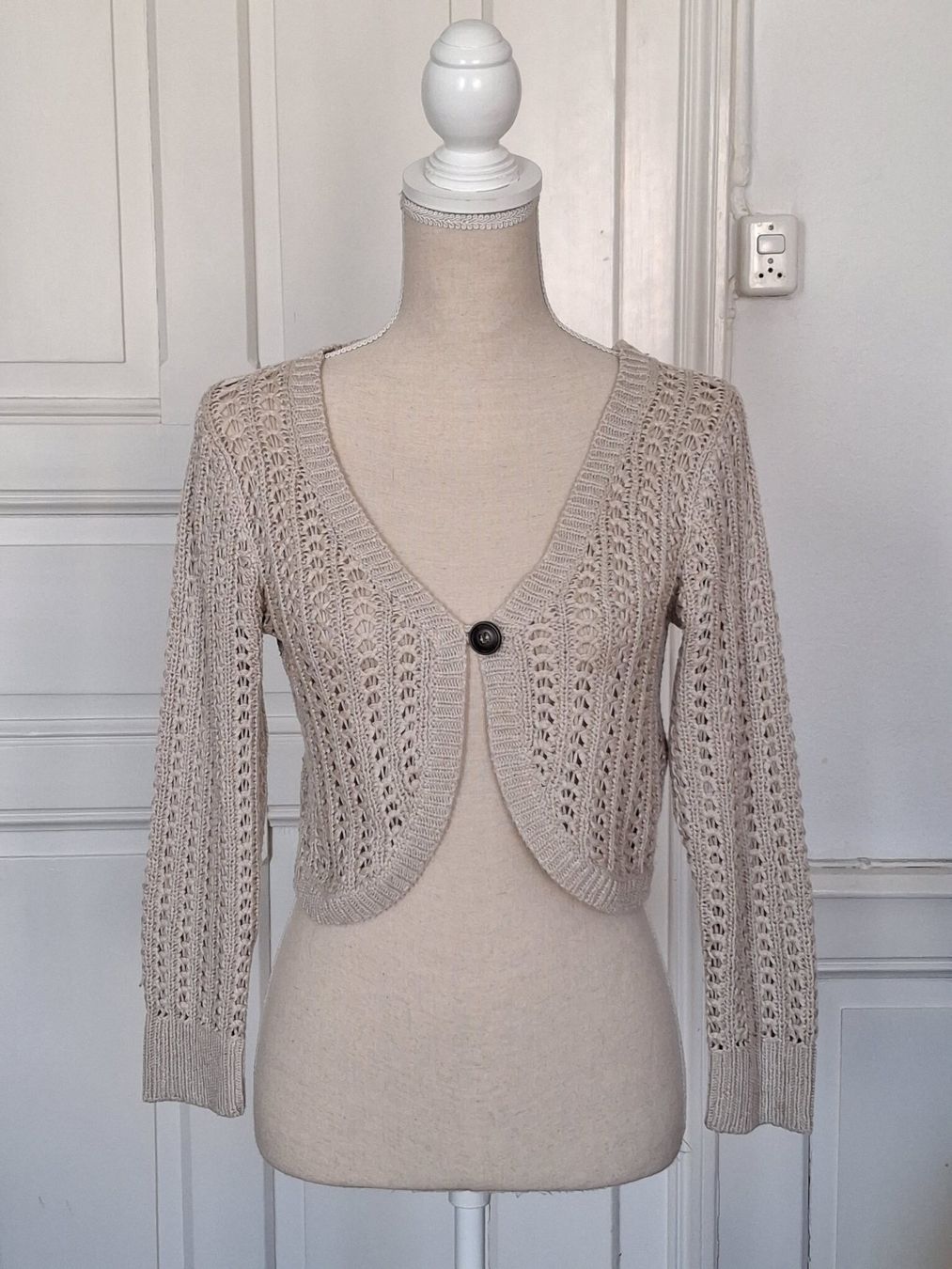 Boleros: Strickbolero Beige Cache Cache  Gr. S – Gebraucht aus Ried-Brig von Zzyzx