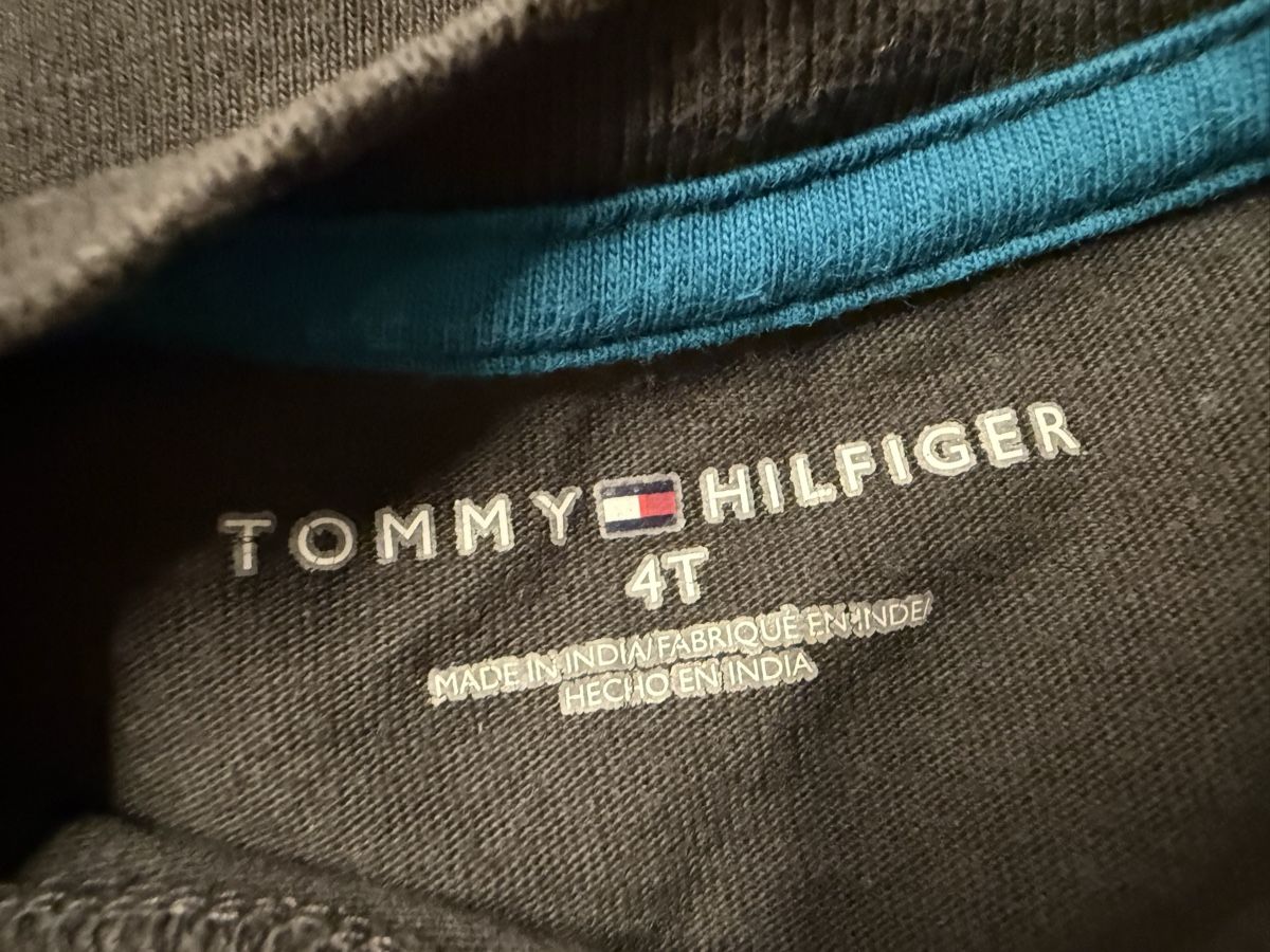 Tommy Hilfiger Pullover & Sweatshirts: Tommy Hilfiger Pulli - Grösse 4T – Gebraucht aus Hinteregg von Jazz-C 2